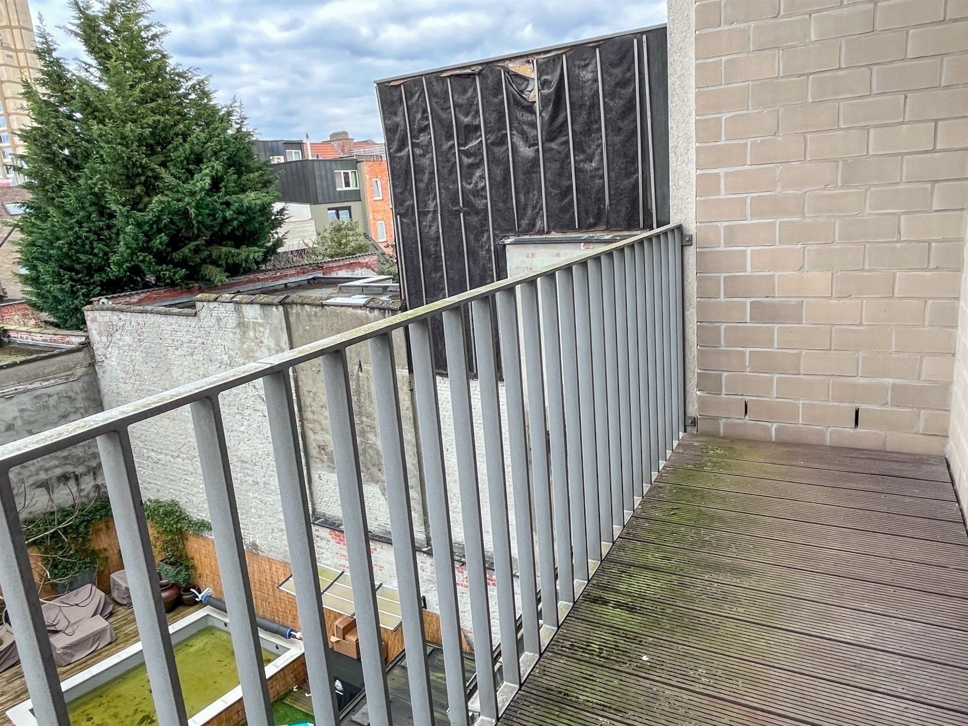 2 slpk appartement - ruim terras - dubbele autostaanplaats foto 9