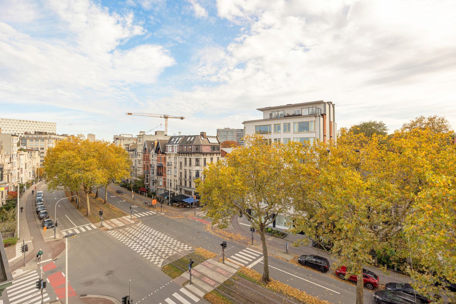 Instapklare studio met aangenaam terras (50m²) op toplocatie aan de Jan van Rijswijcklaan foto 10