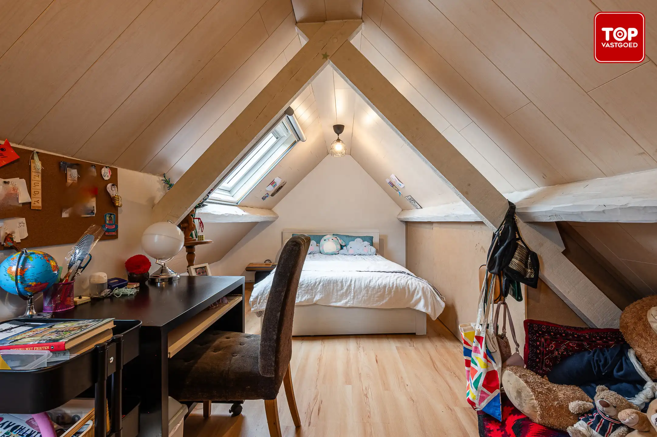 Instapklare woning met 4 slaapkamers en tuin in het hart van Sleidinge foto 26