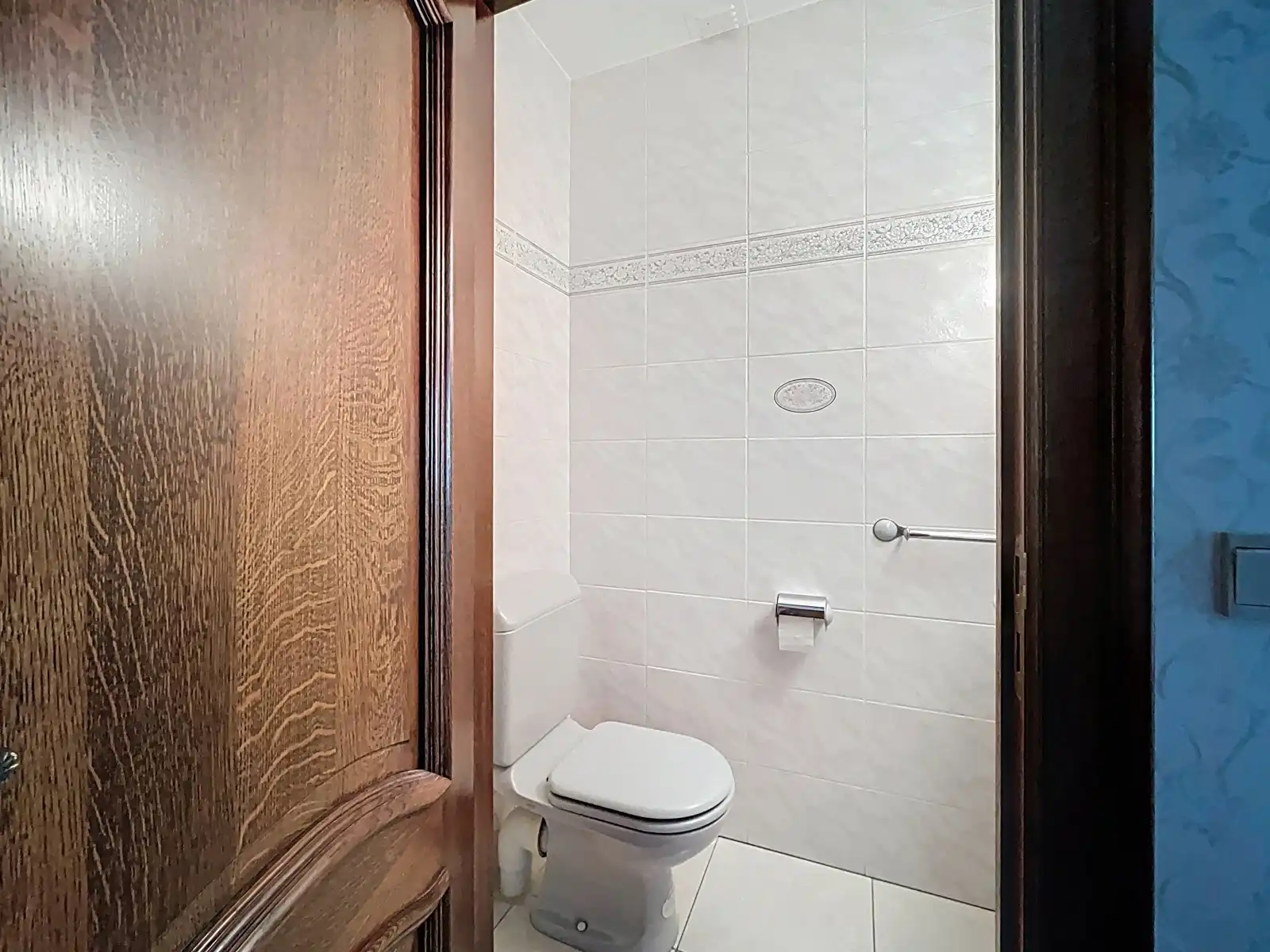 Centraal gelegen én Ruim dakappartement met 2 SLPK! foto 13