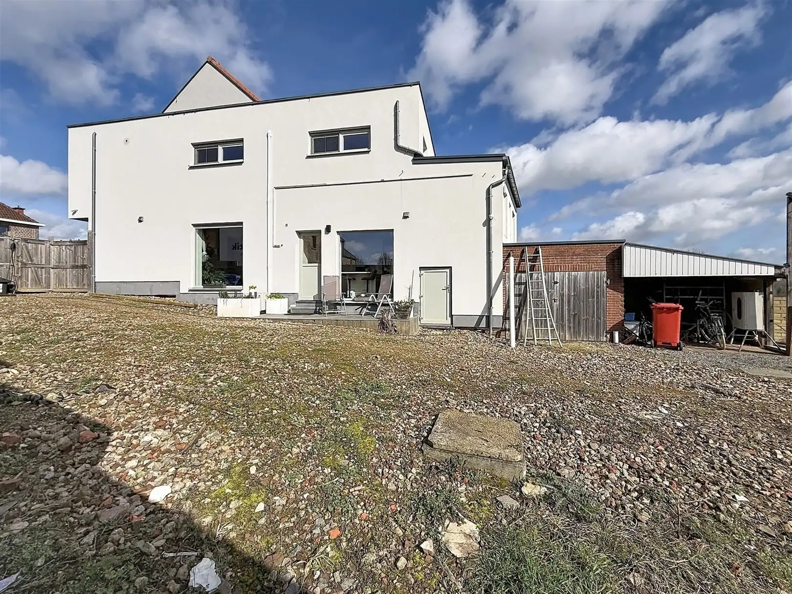 Gerenoveerde woning, 3 slpks, 2 bdks, opp 15a 80ca foto 4