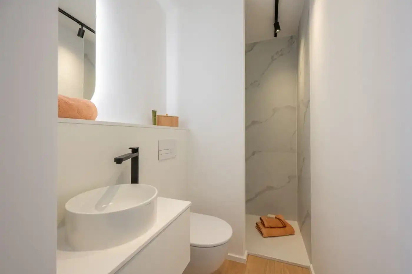 Ruime penthouse van 174m² met vier slaapkamers en zonneterras foto 28