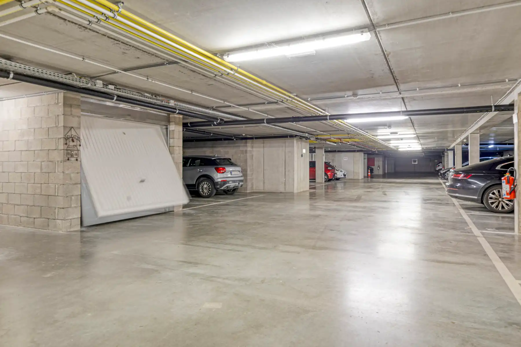 Recent gelijkvloers appartement met 2 slaapkamers + garage foto 19