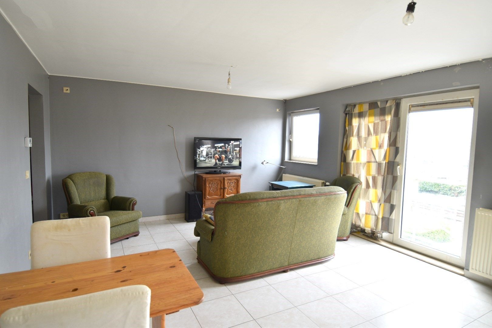 Appartement met 2 slaapkamers op centrale ligging te Bissegem foto 4