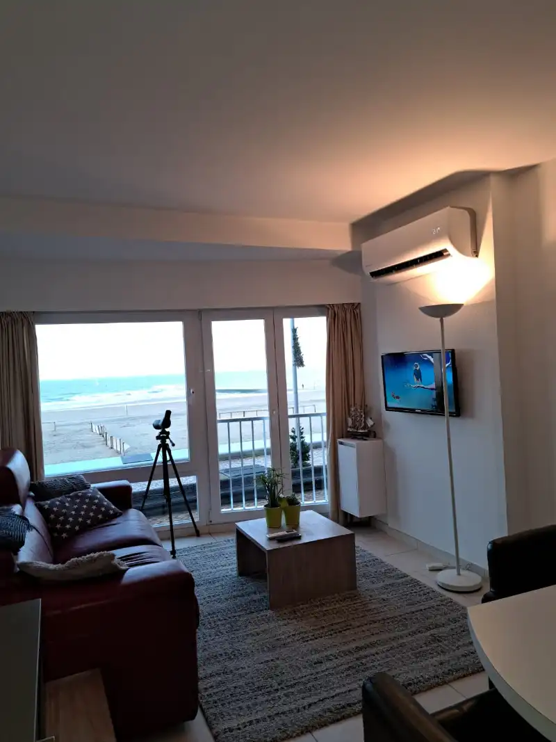 Wonen met de Noordzee aan uw voeten: Stijlvol 2-slaapkamerappartement in residentie Les Nenuphars foto 4