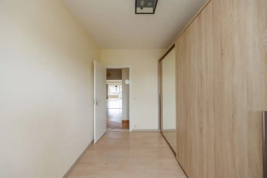 Licht appartement vlakbij Te Boelaerpark foto 11