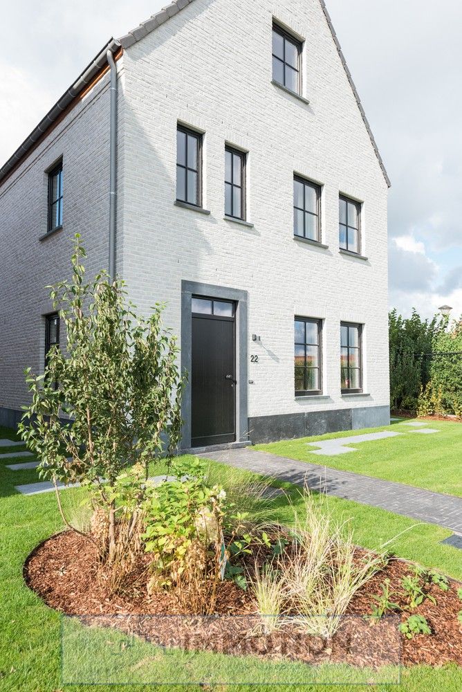 Perfecte woning te huur op super locatie in Izegem foto 2