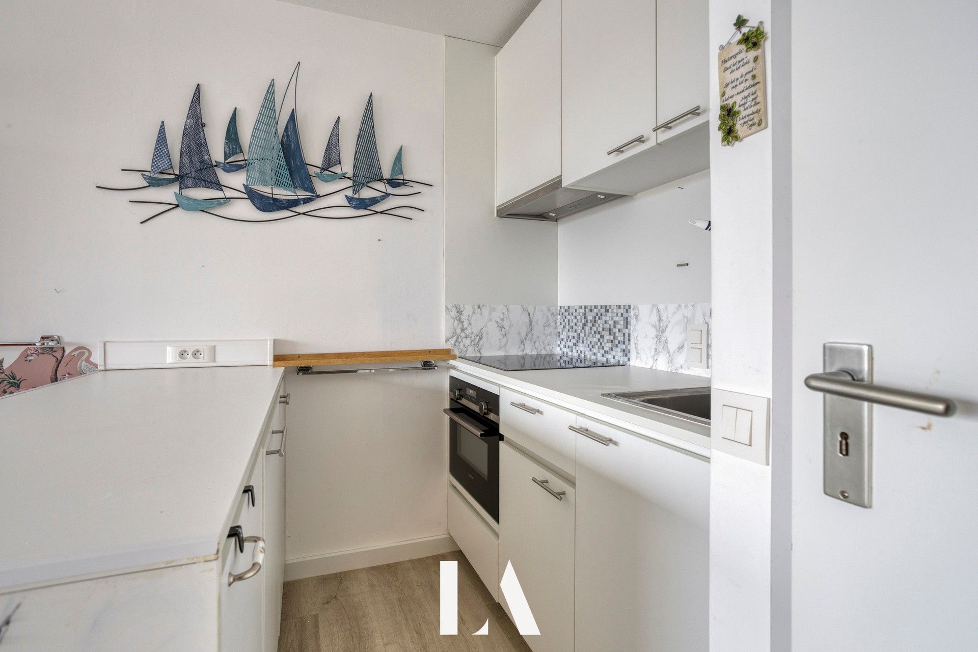 Studio met terras en parking bij de Havengeul. foto 5