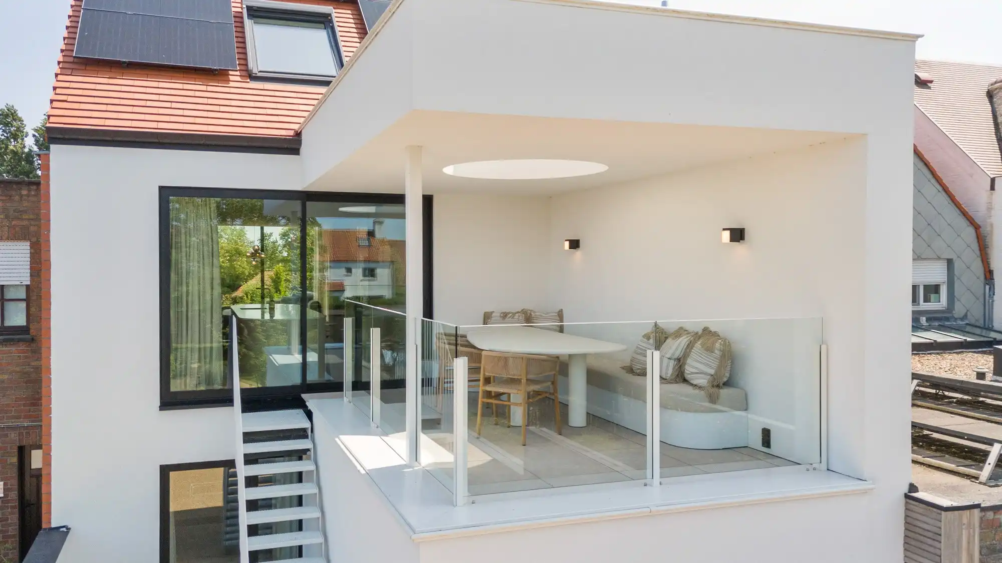 Moderne nieuwbouwwoning met 4 slaapkamers, 4 badkamers en prachtige tuin foto 11