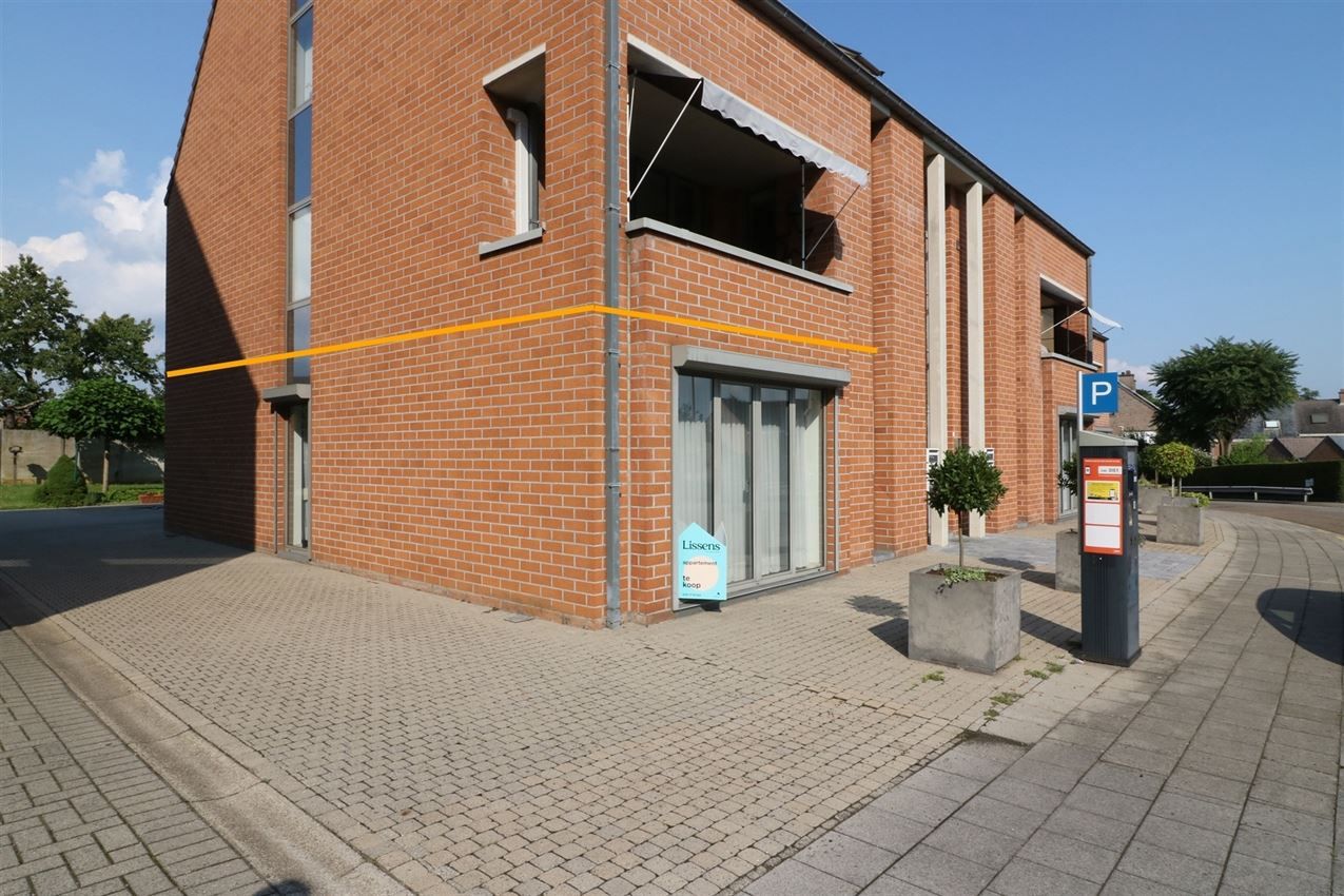 Gelijkvloers app 2 slpk. met ondergrondse brede parkeerplaats vlakbij centrum foto 15