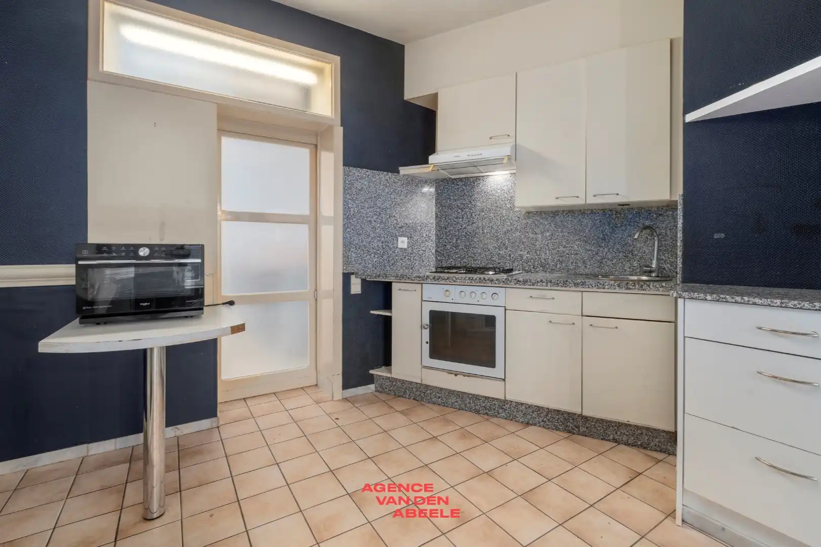 Schitterend gelegen te renoveren woning met 3 slaapkamers  foto 6