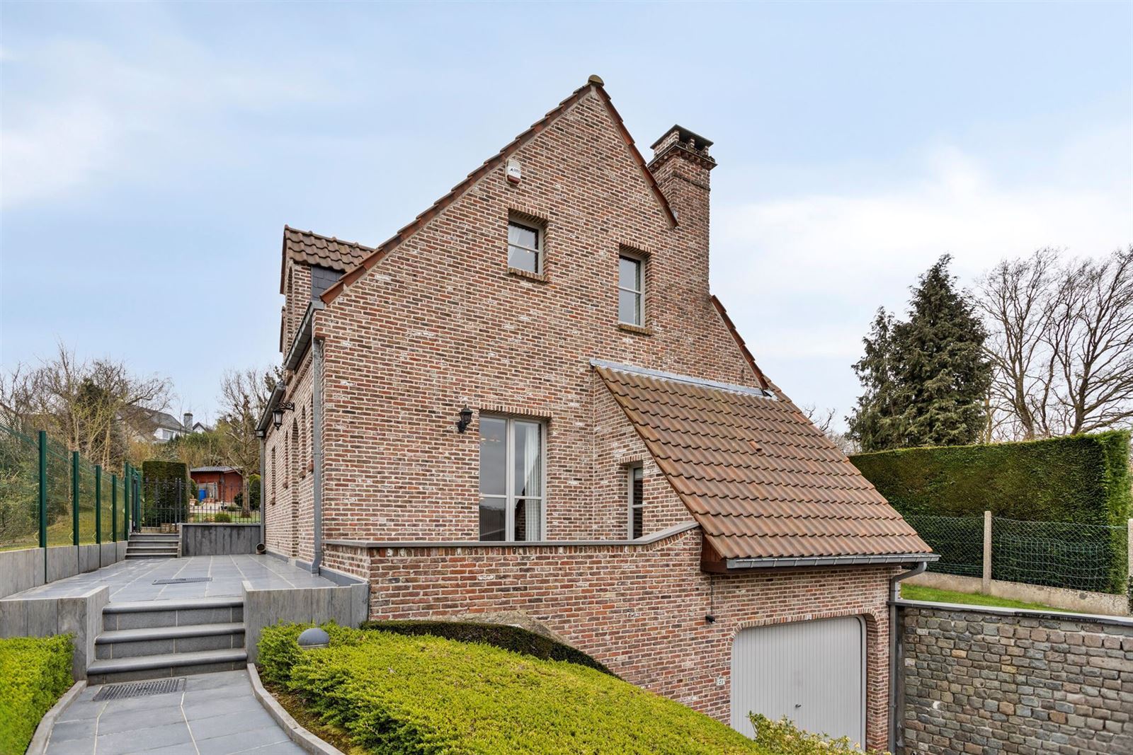 Karaktervolle viergevelwoning op 7a 49ca foto 3