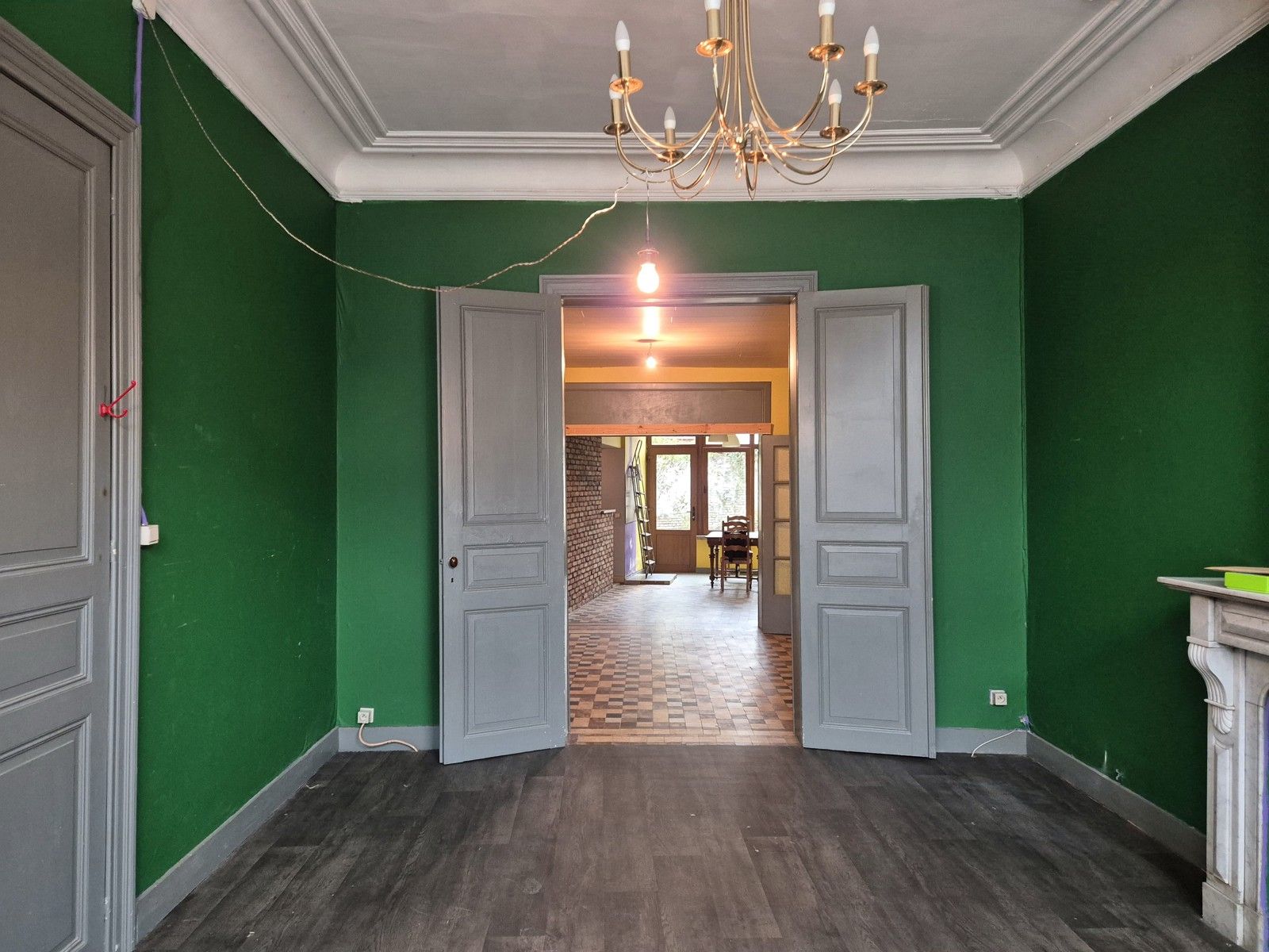 Interessante opbrengsteigendom met 4 units vlakbij station foto 3