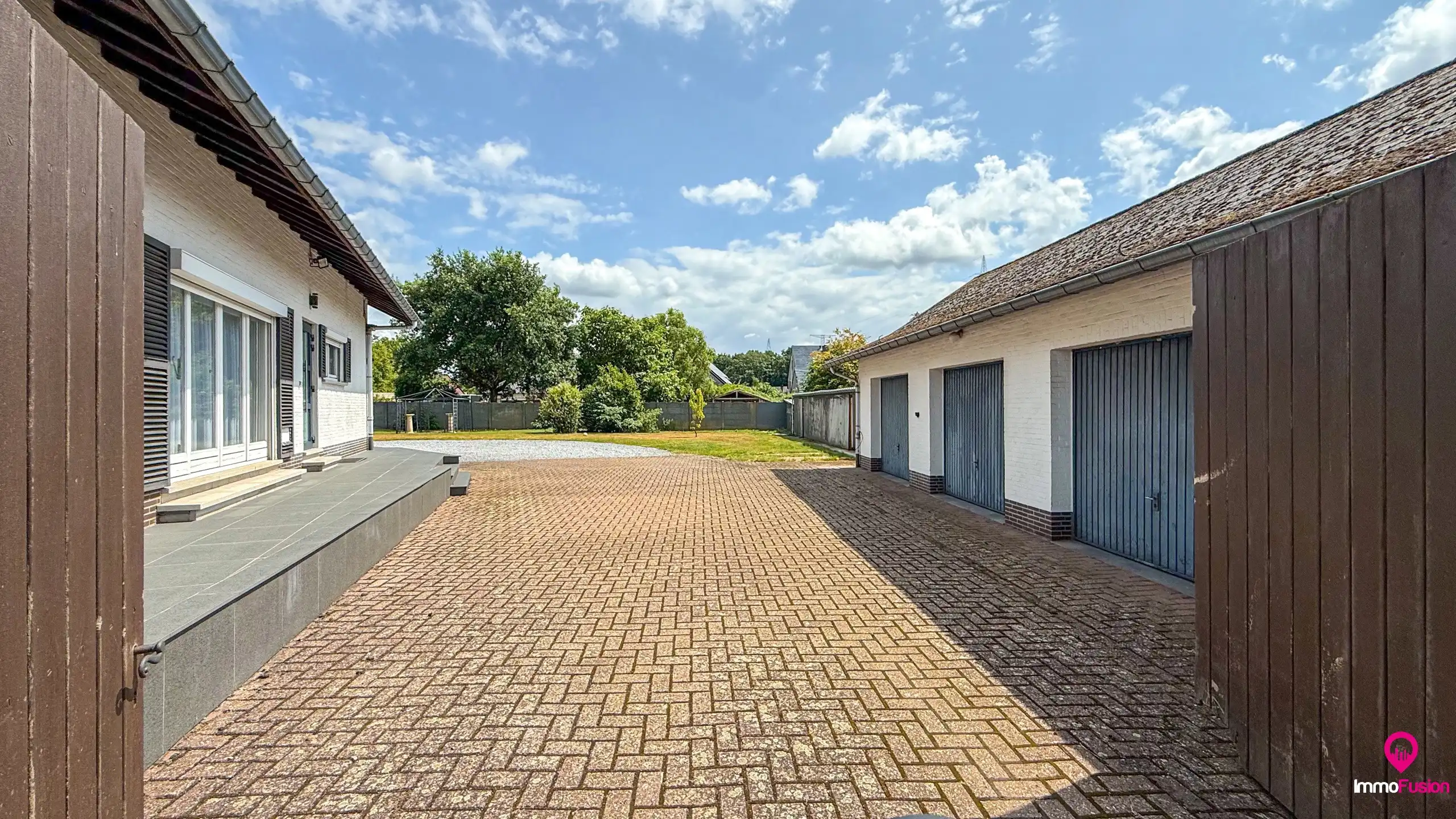 Instapklare, ruime woning met 6 slpks en enorme tuin op 26a! foto 53