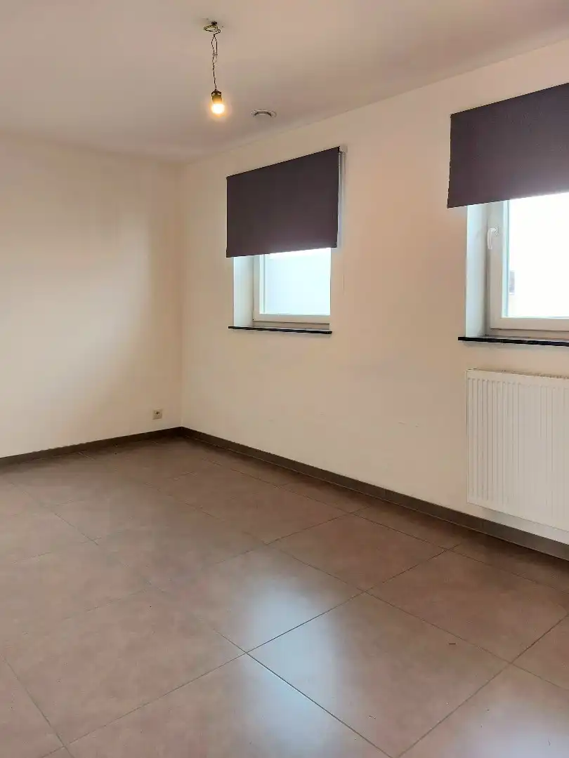 Recent appartement met 2 slaapkamers en garage in het centrum van Herzele foto 14