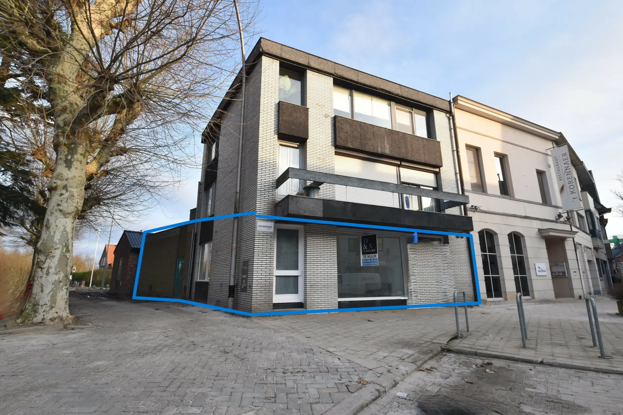 Instapklaar gelijkvloers appartement te huur in hartje Nieuwkerken foto {{pictureIndex}}