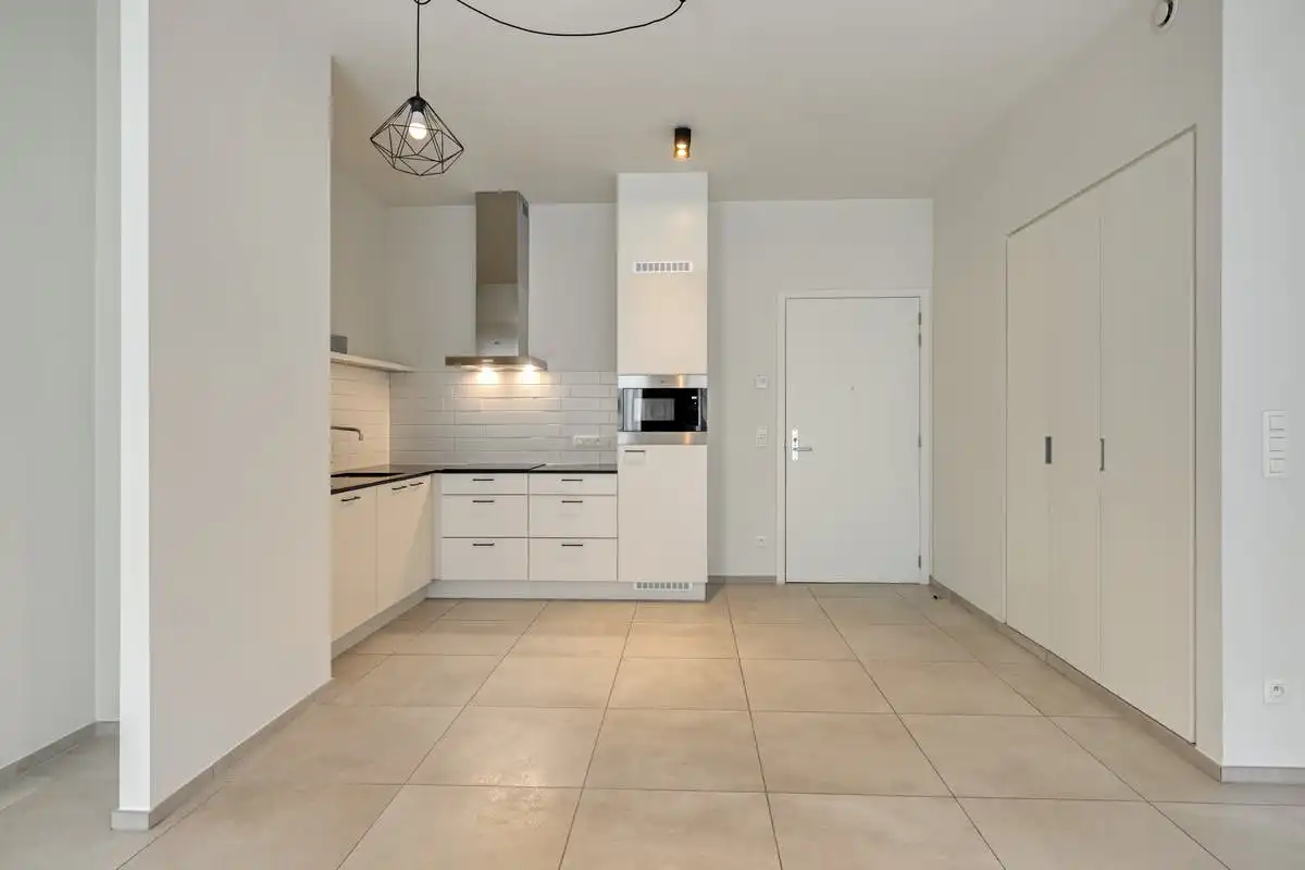 Assistentiewoning met 2 slaapkamers te koop in centrum Kortrijk! foto 4