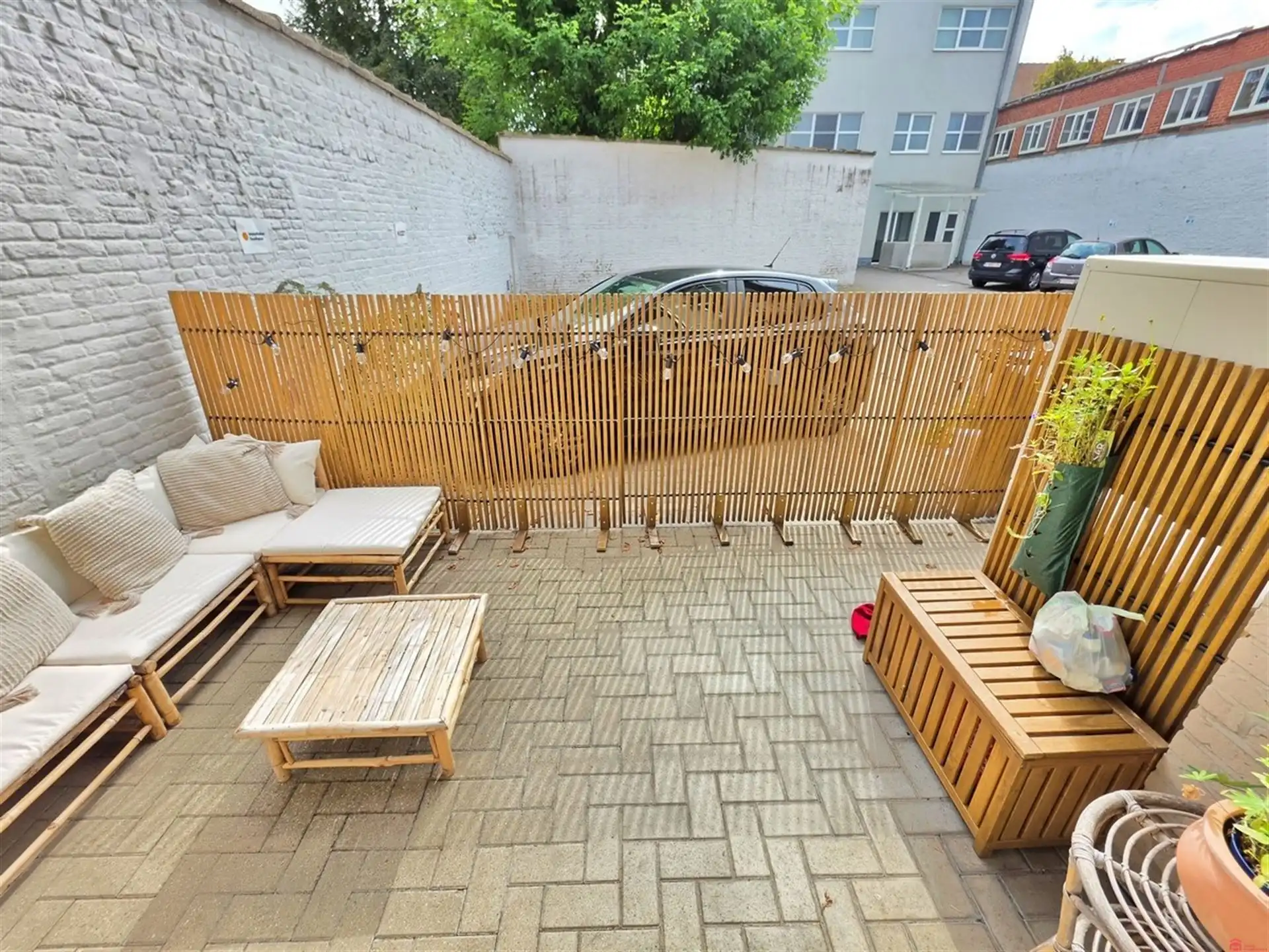 Gelijkvloers appartement met autostaanplaats foto 9