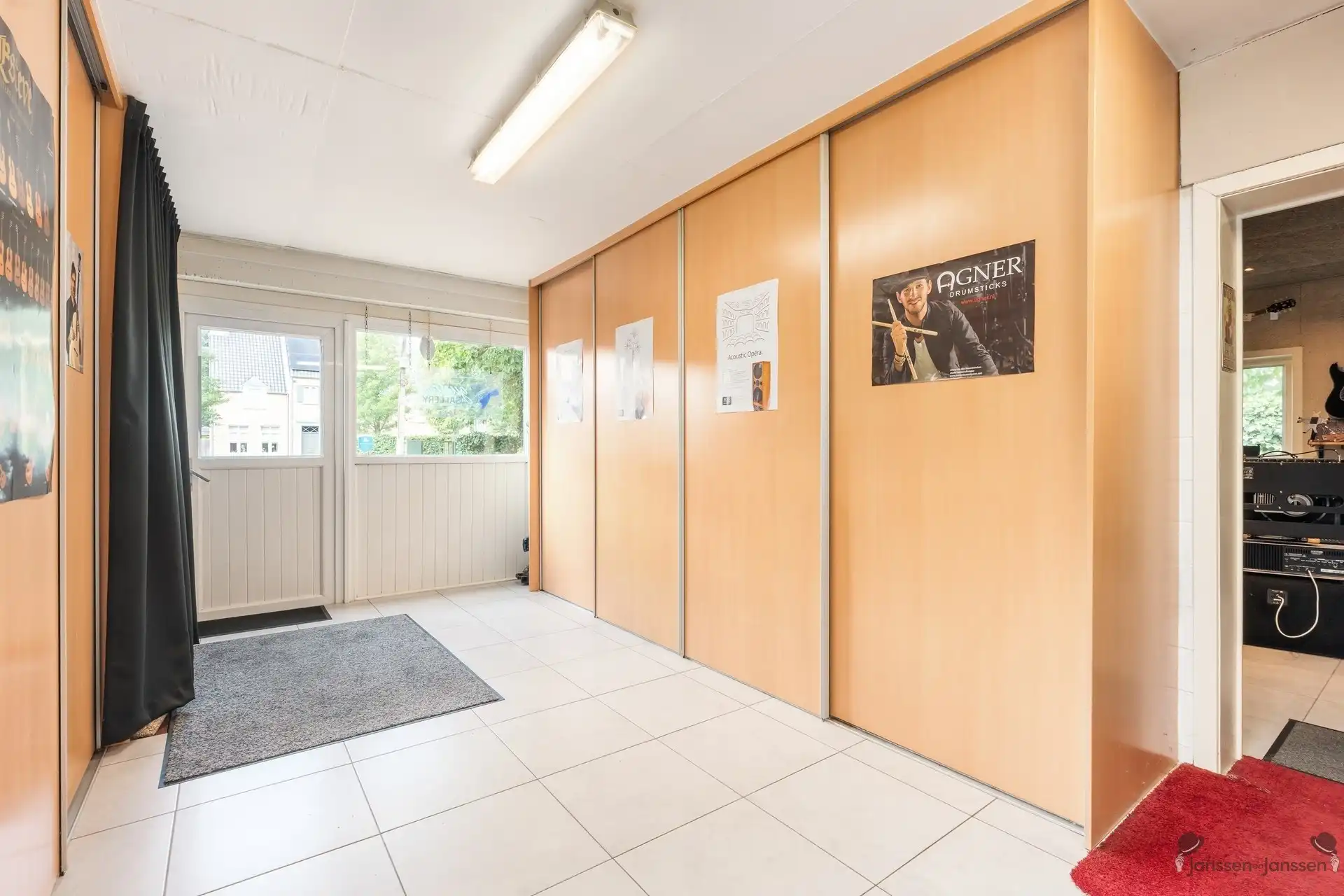 Architecturale woning met 4 slaapkamers op een royaal perceel van 2.012 m² foto 23