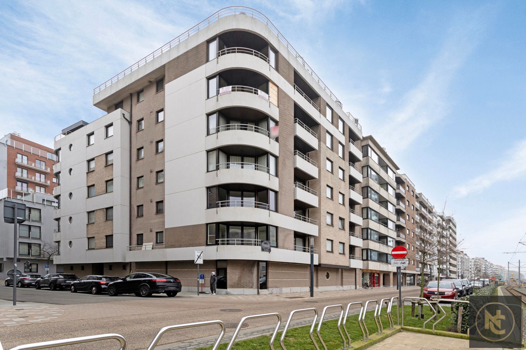 Stijlvol dakappartement met 1 slaapkamer en autostaanplaats foto 20