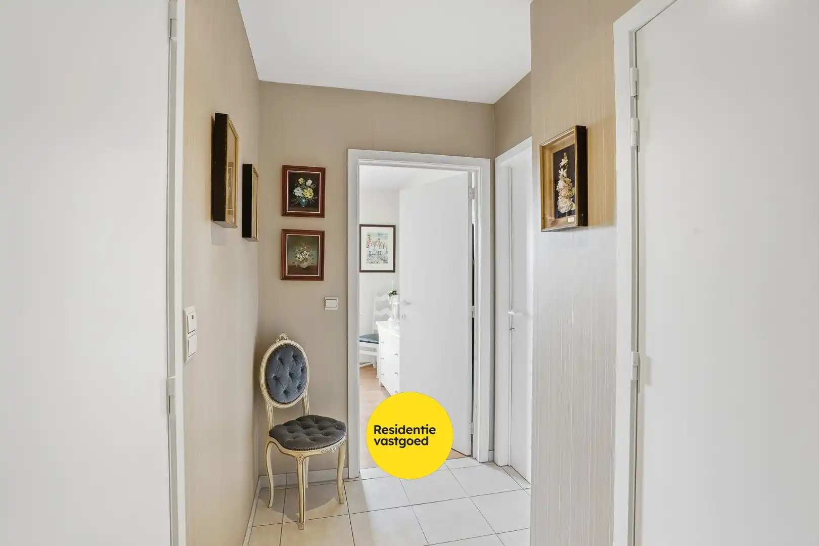 Volledig instapklaar appartement in het centrum van Eernegem foto 8