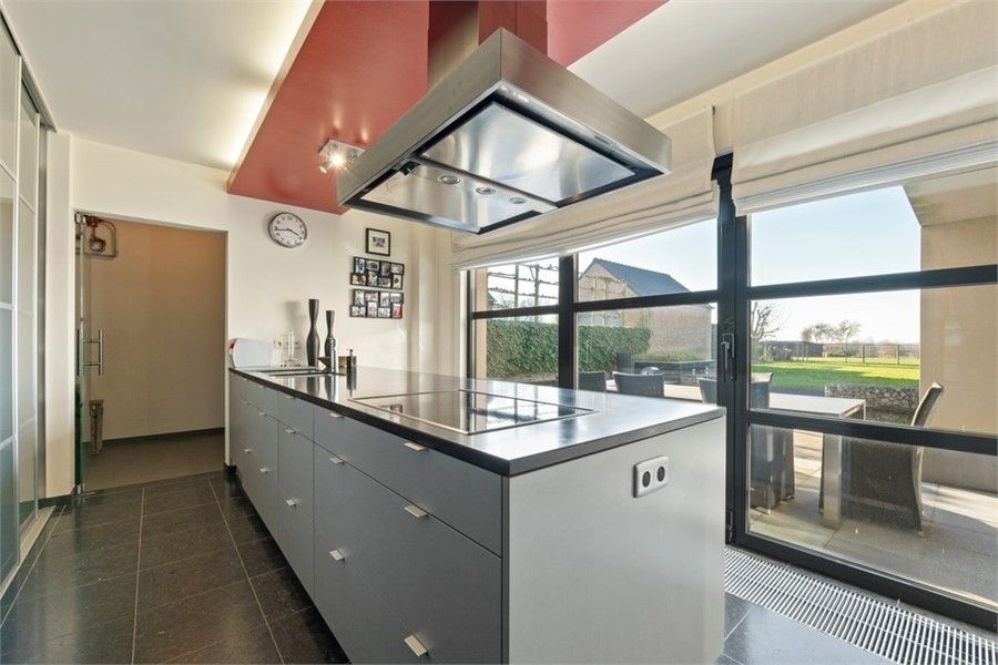 STIJLVOLLE OPEN BEBOUWING MET 3 SLKS OP EEN KNAP PERCEEL foto 15