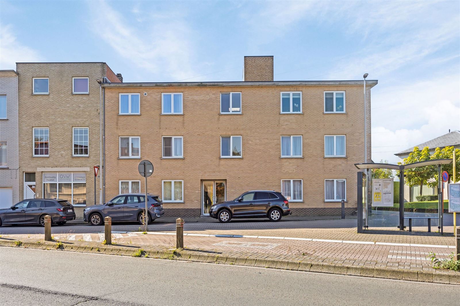 Kantoorruimte ingericht als appartement foto 2