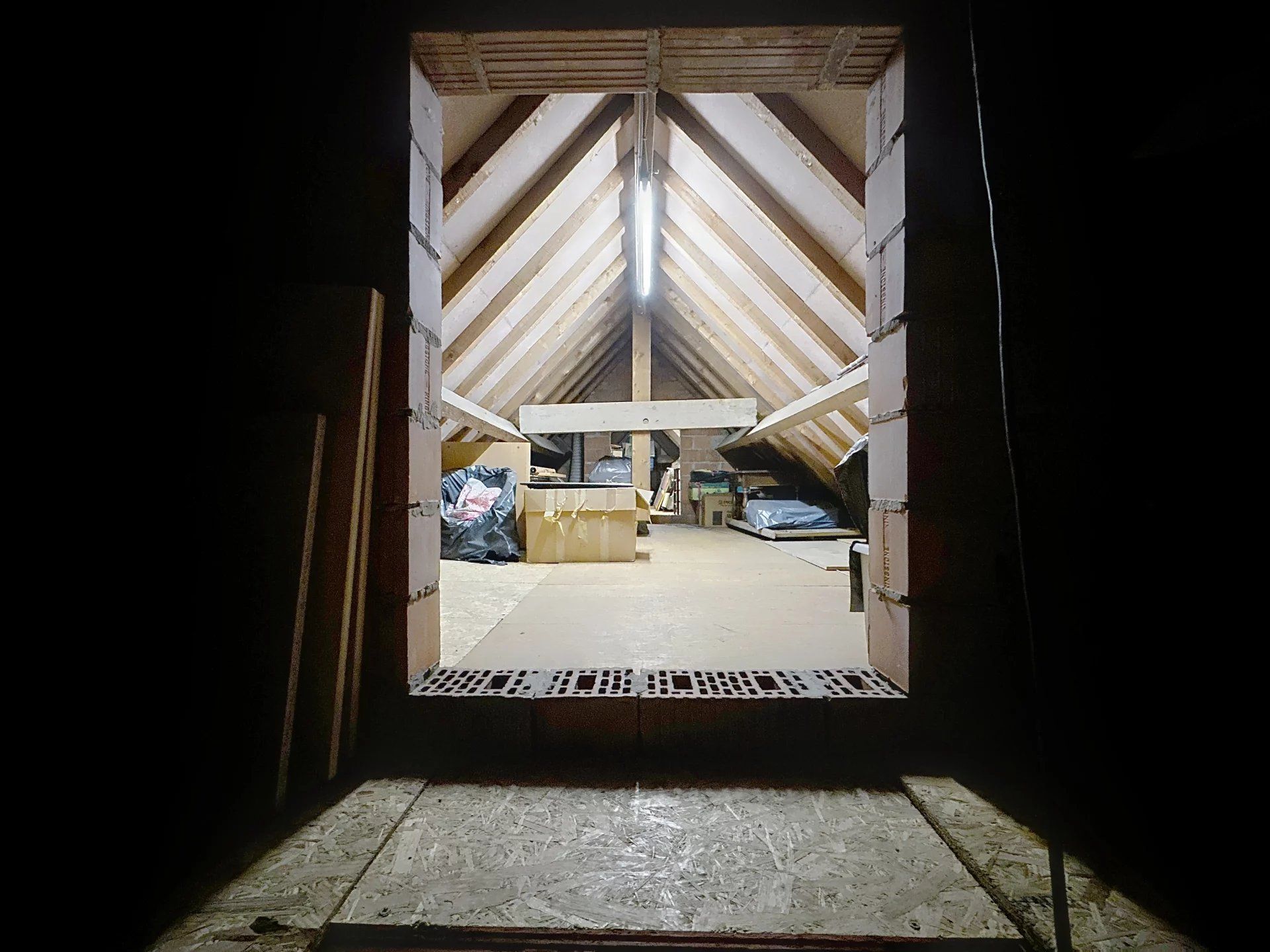 Zeer verzorgde landelijke woning op prachtig perceel met 3 slaapkamers en 2 badkamers. foto 29