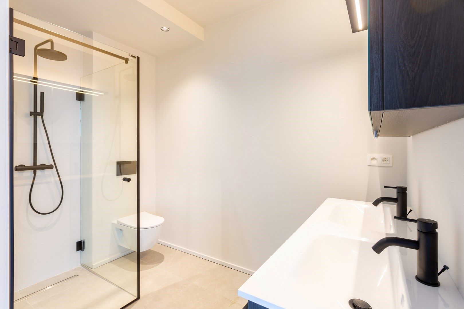 Panoramische penthouse met ruim dakterras en 3 slaapkamers foto 31