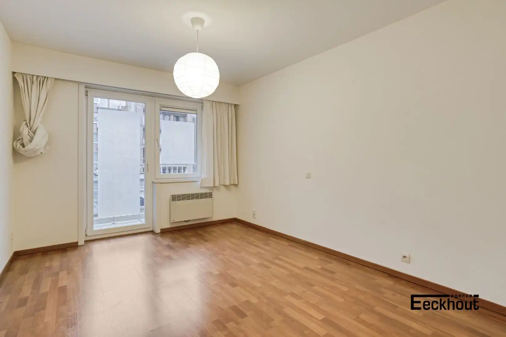 Instapklaar 2 slaapkamer appartement met lateraal zeezicht foto 13