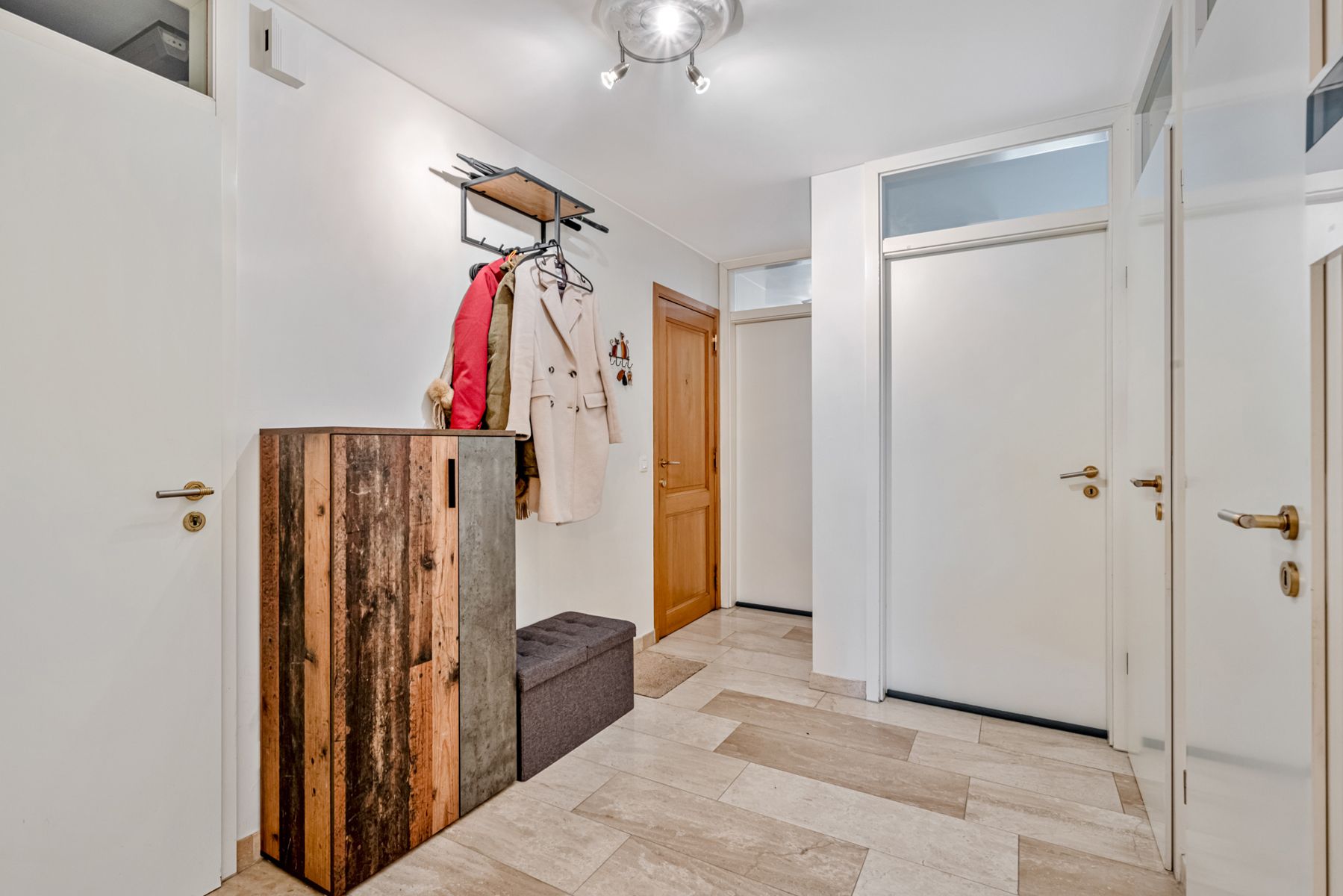 Gelijkvloers appartement met zonnig terras en aparte garage! foto 7