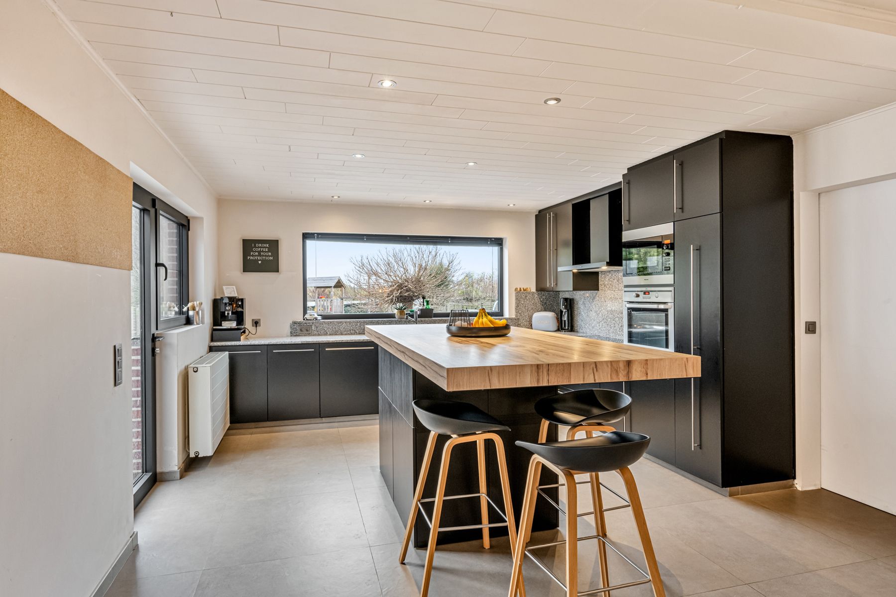 TE KOOP: energiezuinige hedendaagse woning + prak.ruimte ! foto 6