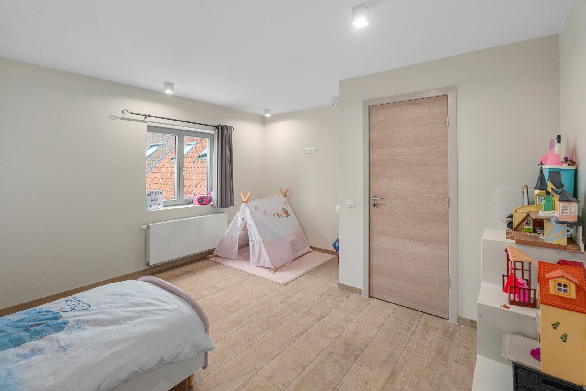 Grote en energiezuinige woning te Lissewege foto 20