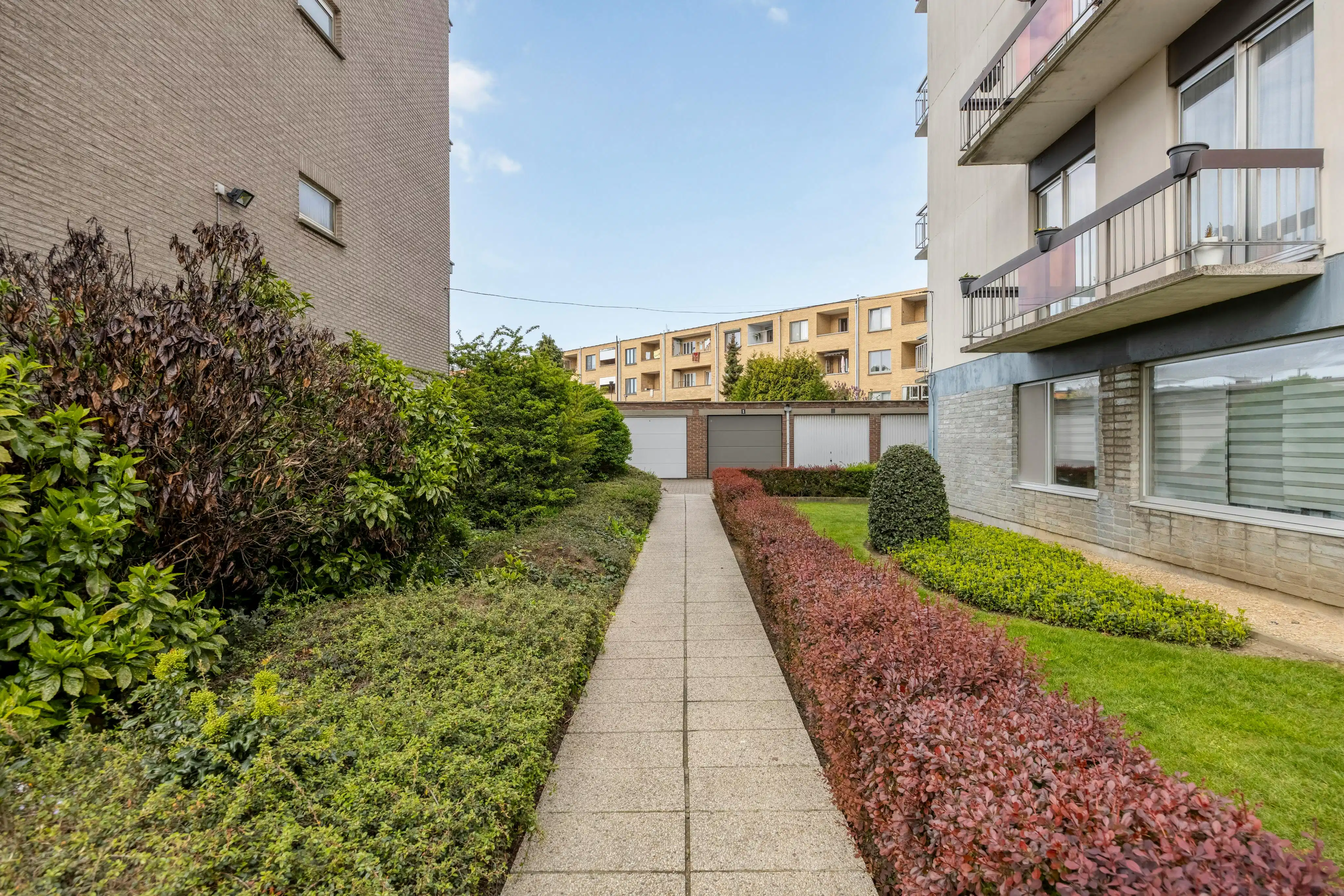 Appartement met 3 kamers en 2 terrassen te koop in Merksem foto 16