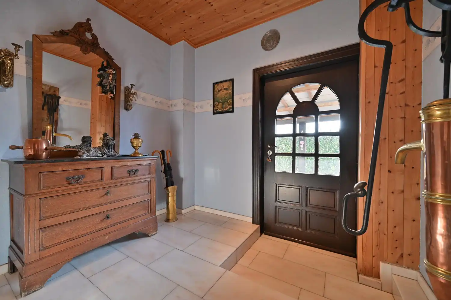 Charmante halfvrijstaande woning in het hart van Neerharen foto 4