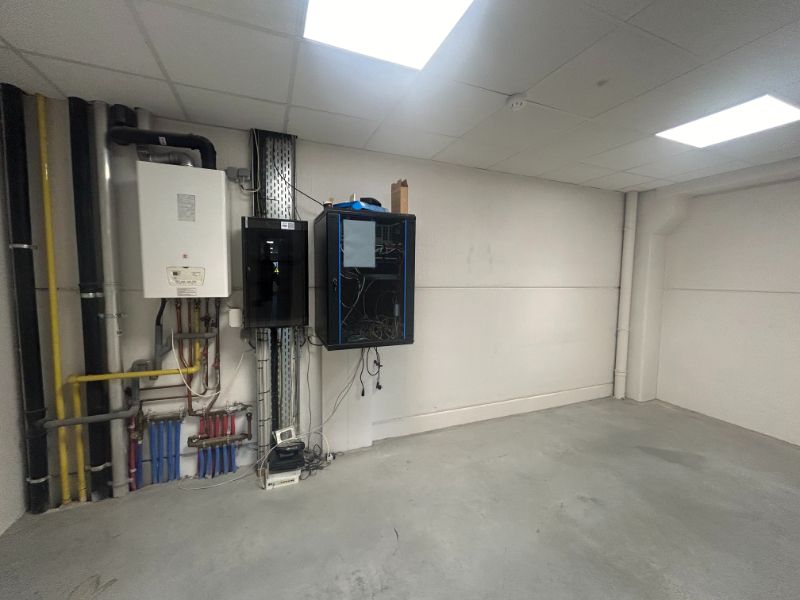 Kantoor van 213 m² op toplocatie Mariakerke (Gent) foto 9