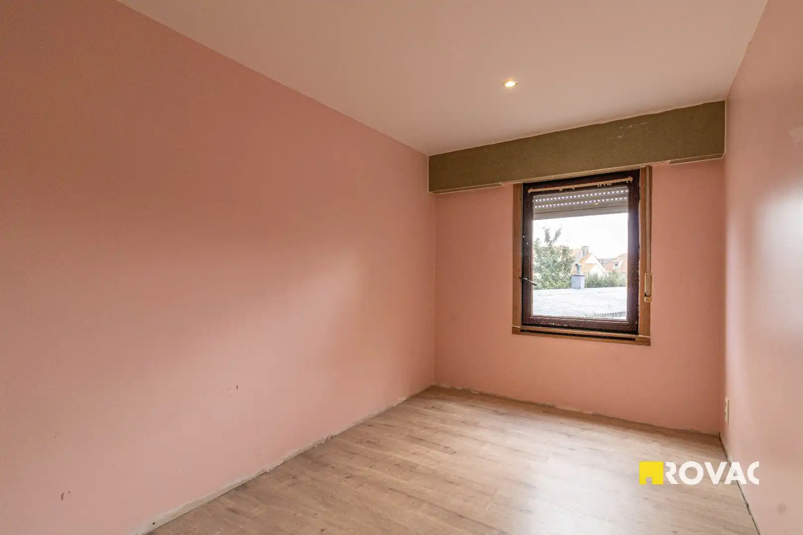 Zeer ruime woning met 5 slaapkamers, tuin en uitweg foto 16