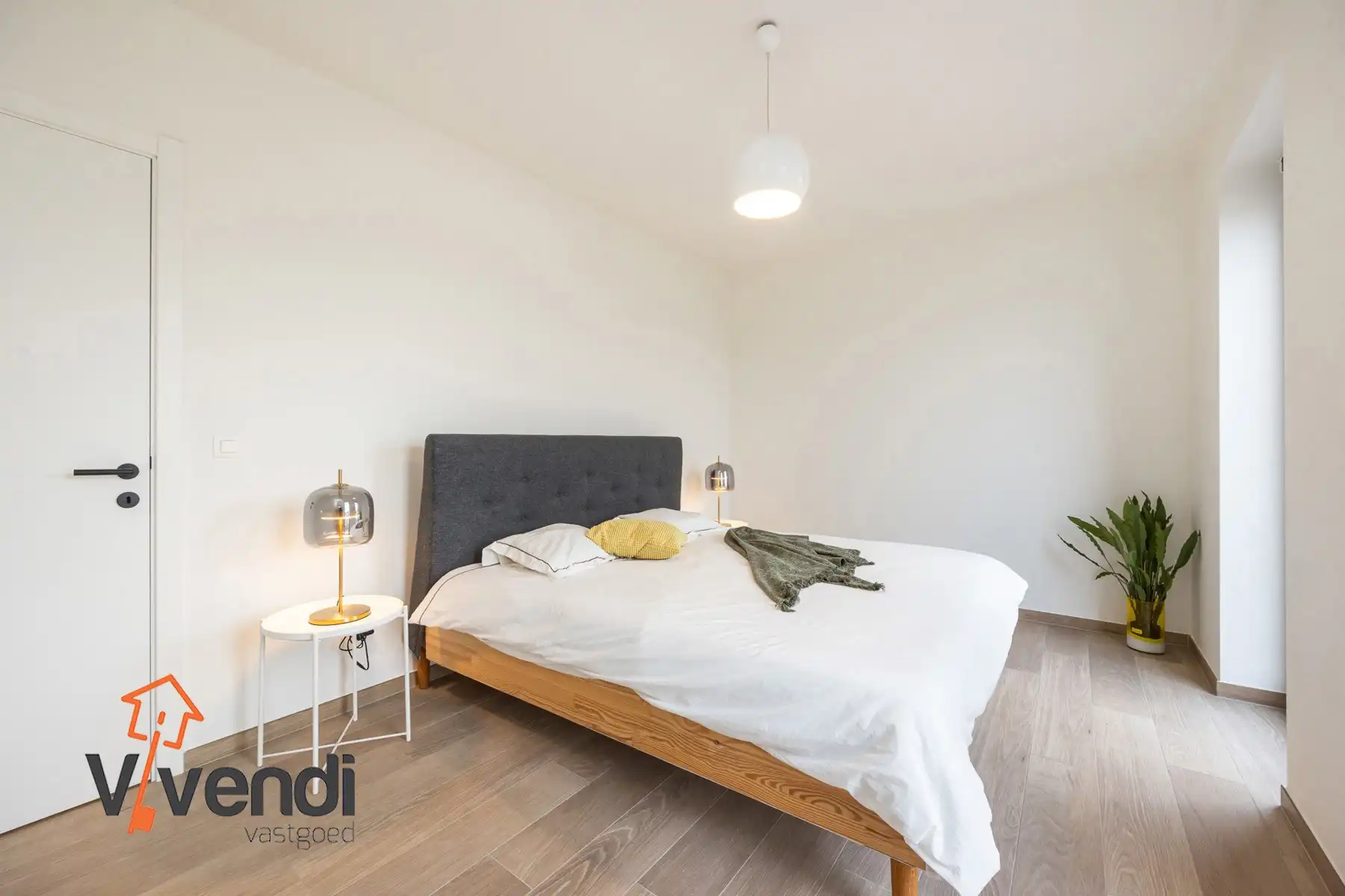 Gelijkvloers appartement van 110m² met 2slpk. foto 11