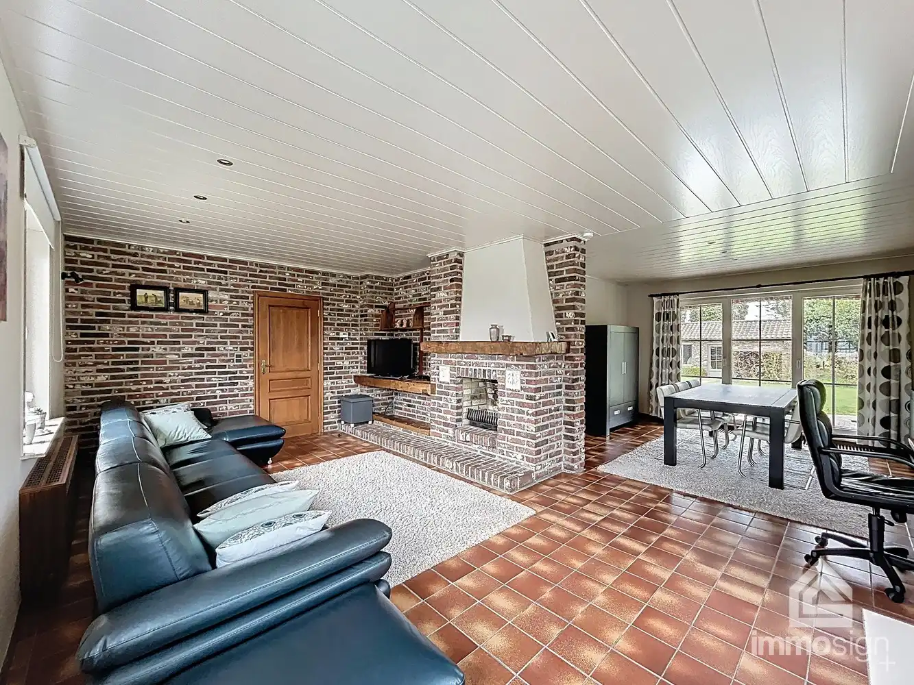 Charmante gezinswoning met landelijke uitstraling te Molenbeersel! foto 4