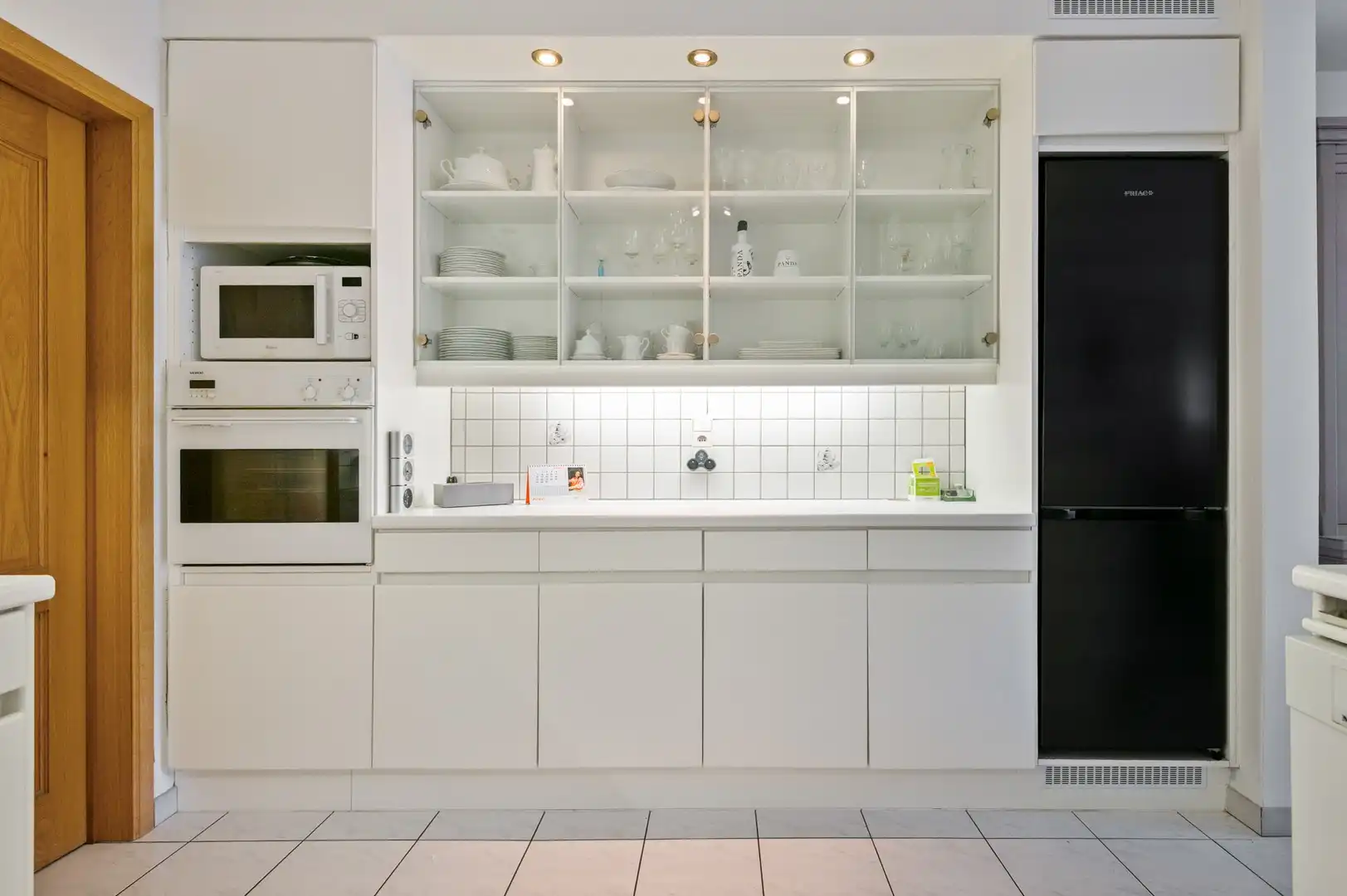 Zeer ruim app. met 2 slpk. en garagebox in Schoten foto 6