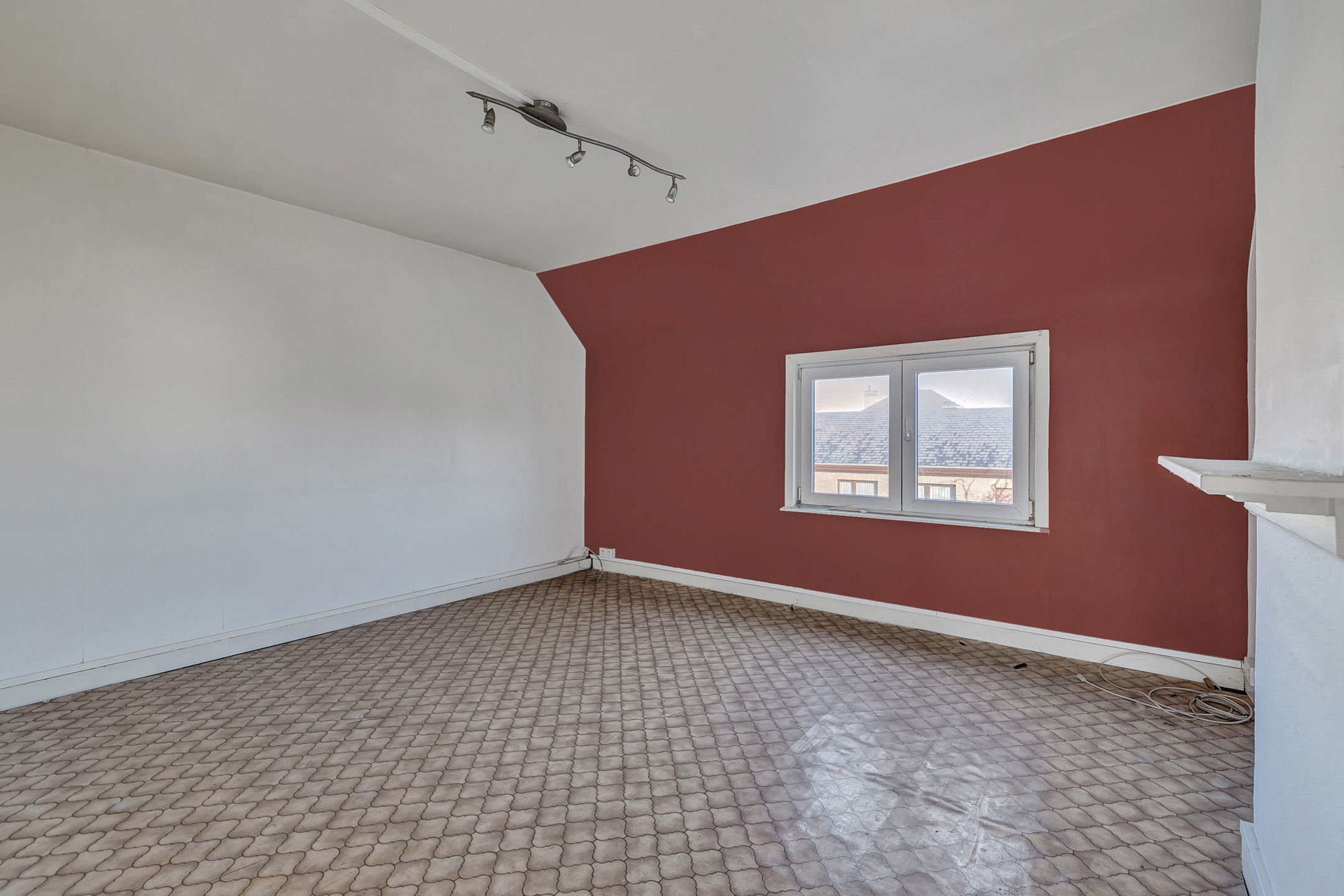 Te renoveren woning met centrale ligging in Astene/Deinze foto 9