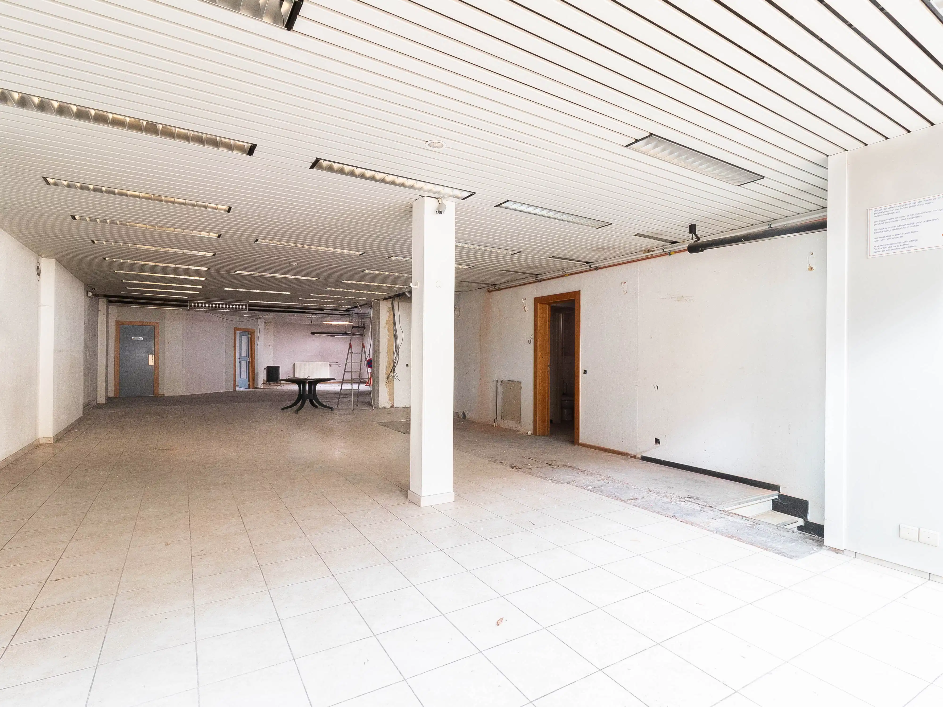 Handelshuis met ruim duplexappartement foto 13