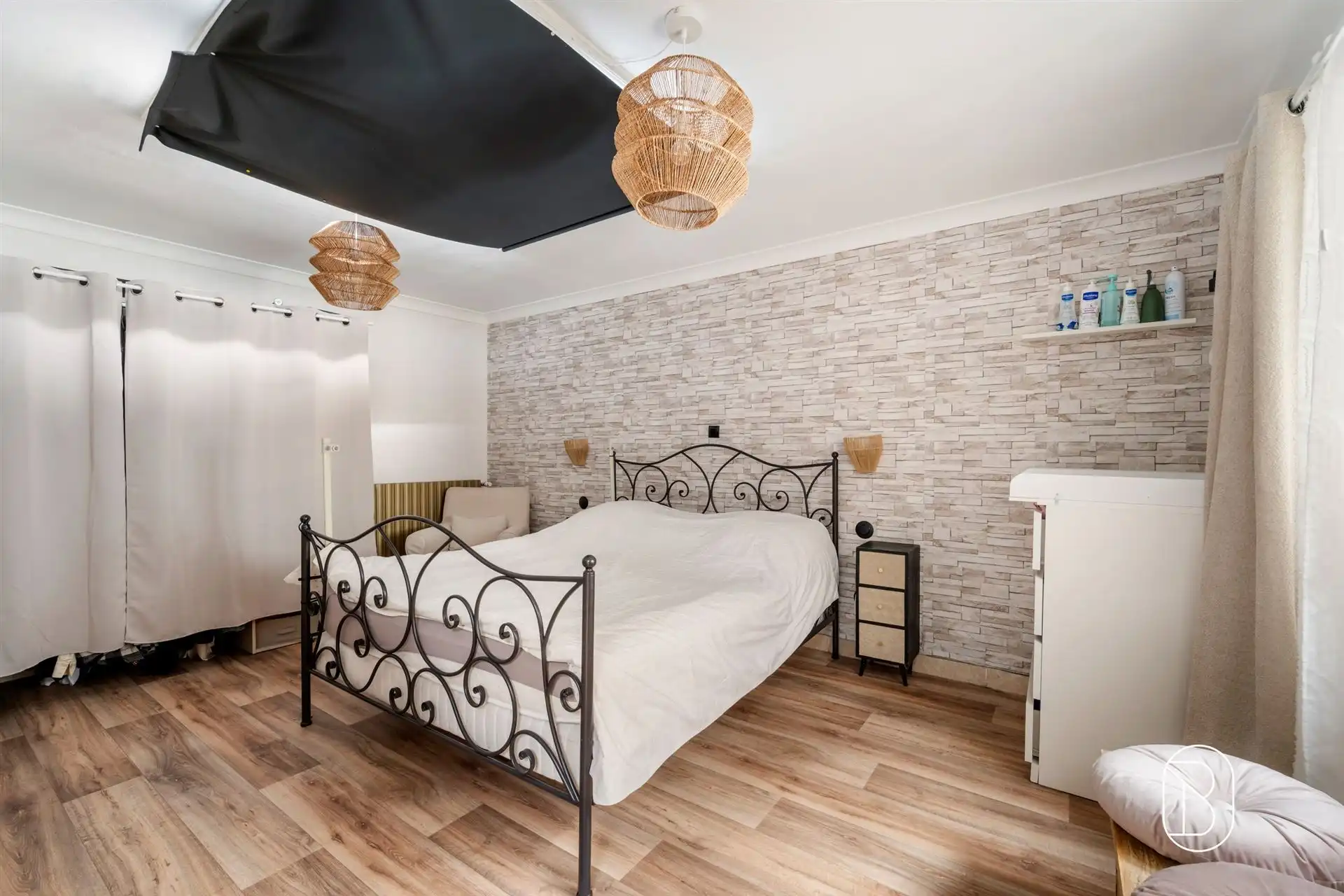 Mooie woning met een enorme potentieel!  foto 13