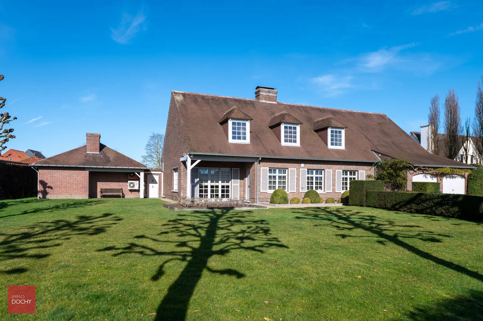 Zeer goed onderhouden ruime villa op 5.328m² foto 22