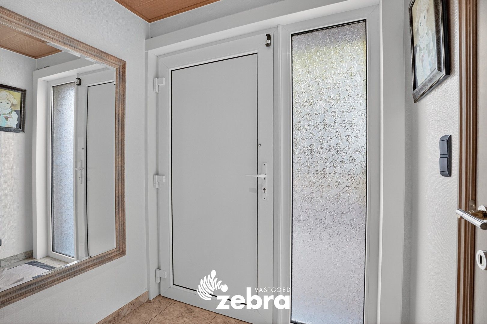 Instapklare woning met 3 slaapkamers en uitweg te Roeselare! foto 4