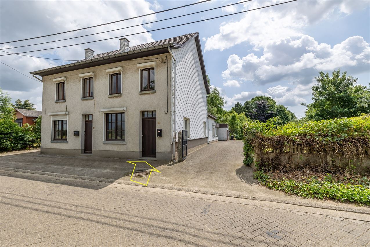 Hoofdfoto van de publicatie: Landelijk gelegen driegevelwoning 2 slpk op 1431m²