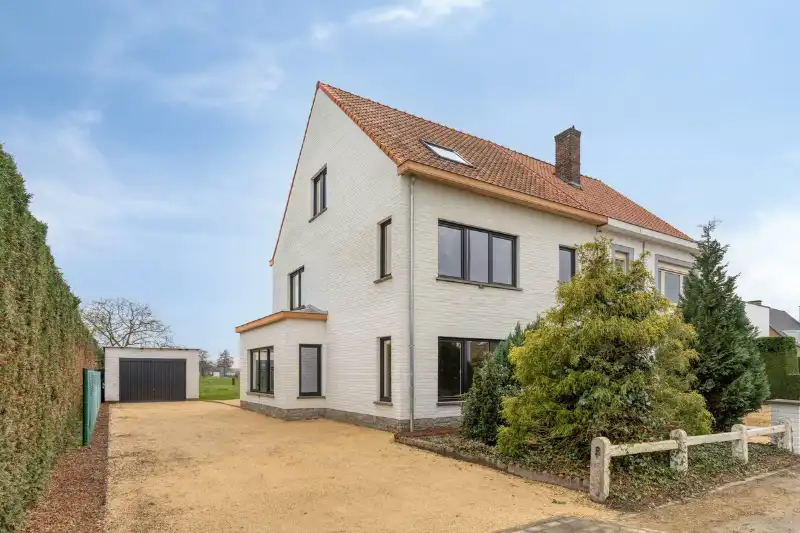 Stijlvolle woning met prachtig landelijk uitzicht foto 20