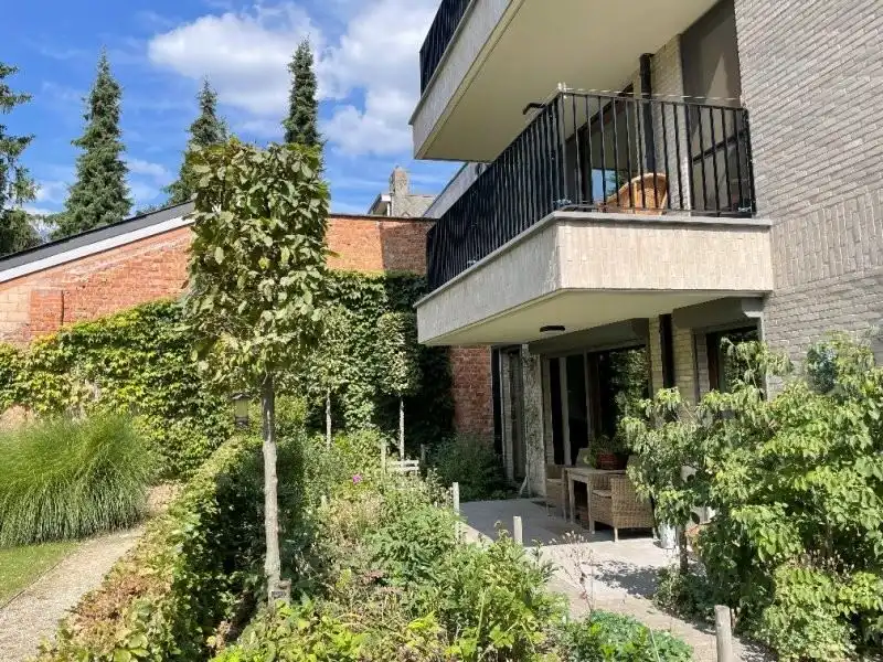 Appartement te koop foto {{pictureIndex}}