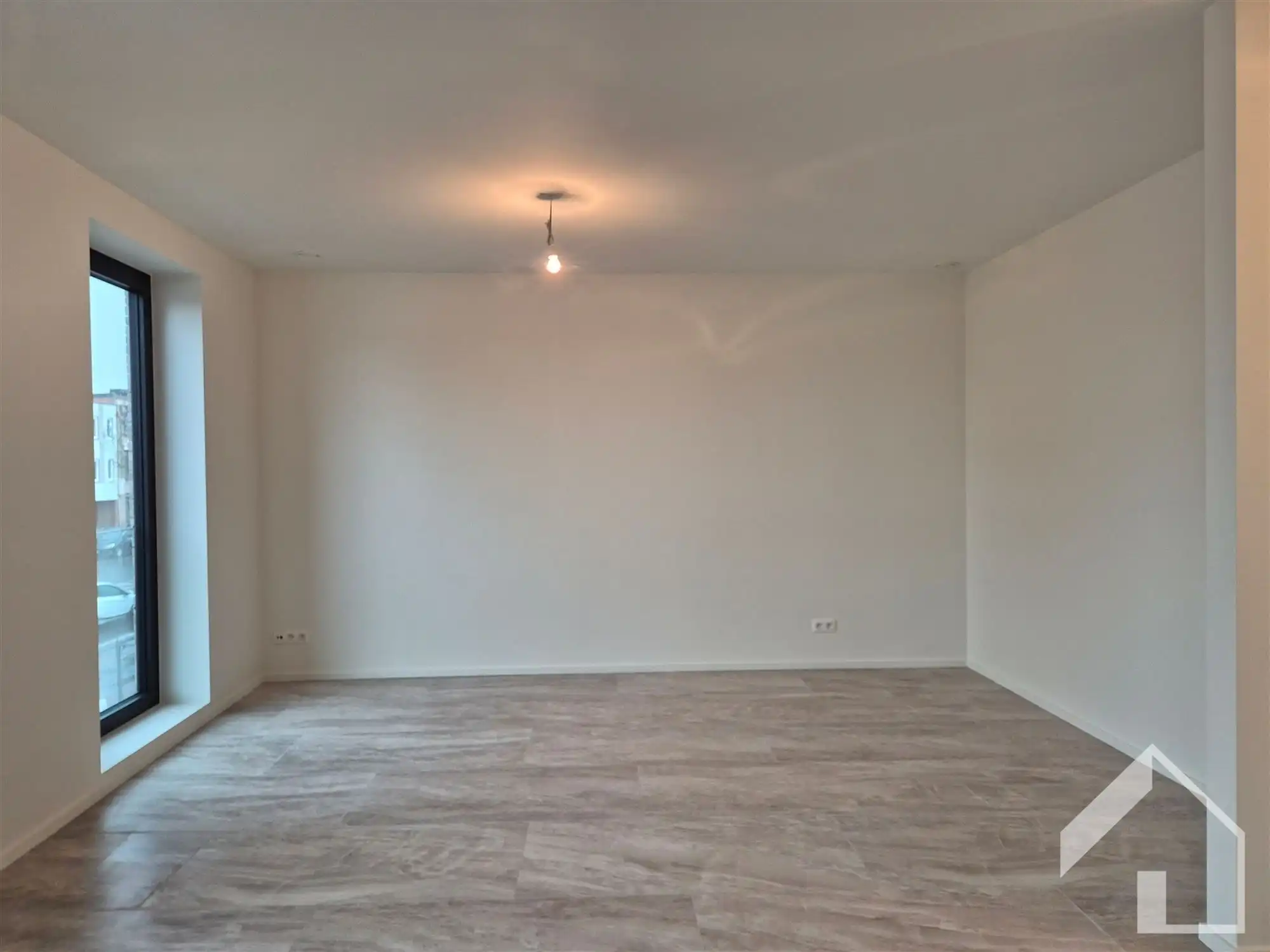 Nieuwbouw appartement op de 1ste verdieping met 2 slaapkamers, terras en lift  foto 8