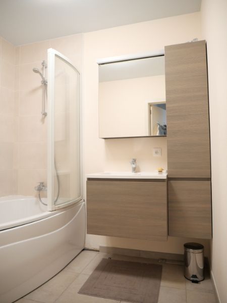 Praktisch appartement met 2 slaapkamers en garage te huur in Tiegem foto 7